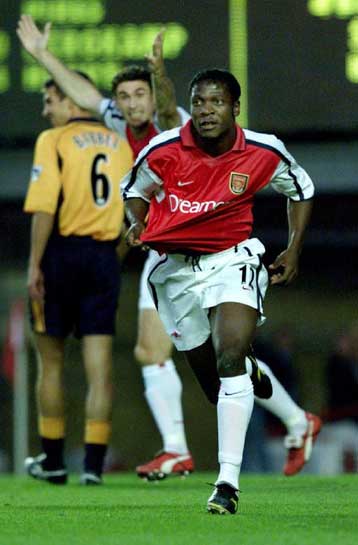 Νίκη στο πρώτο ντέρμπι της premier league για την Αρσεναλ, 2-0 τη Λίβερπουλ