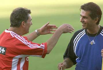 O Kιερός αναλαμβάνει την εθνική Νοτίου Αφρικής