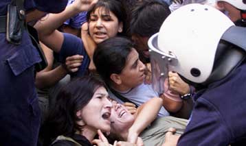 Διαδηλώσεων και… συλλήψεων συνέχεια στην Τουρκία για το νέο σωφρονιστικό σύστημα