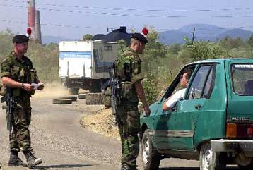 Ενισχύονται οι περιπολίες της KFOR στο Κόσοβο – Αλβανοί αντάλλαξαν πυρά με Σέρβους αστυνομικούς