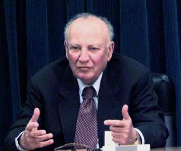 Επέκταση του χρονοδιαγράμματος των συνομιλιών για το Κυπριακό προωθεί η Βρετανία