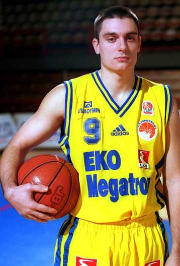 Το Περιστέρι… έβγαλε τον Λάσα από το πούλμαν