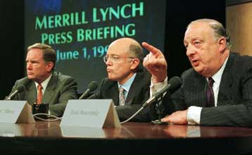 Στο 2,4% ο πληθωρισμός της ευρωζώνης τον Ιούλιο – Προειδοποιήσεις Merrill Lynch για επιτόκια