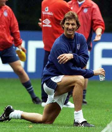 Ο Τόνι Ανταμς επέκτεινε για έναν ακόμη χρόνο το συμβόλαιό του με την Αρσεναλ