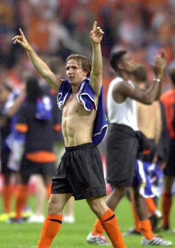 Μόνο για τη Λάτσιο θα φύγει από την Μπαρτσελόνα ο Ζέντεν