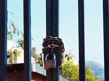 Αδυναμία επιβίωσης παρουσιάζουν οι μισές νέες επιχειρήσεις