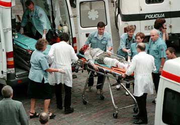 Εκρήξεις σε εμπορικό κέντρο στη Λετονία με 19 τραυματίες