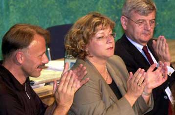 Αντίθετοι οι Γερμανοί στον κλωνισμό ανθρώπινων εμβρυoνικών κυττάρων για θεραπευτικούς σκοπούς