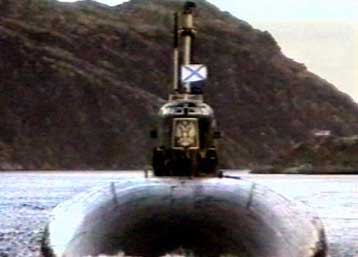 Εκτεταμένες ζημιές παρουσιάζει το Kursk – Νεκροί ήδη κάποιοι από τους ναύτες