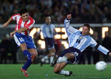 Χρυσή ισοπαλία η Παραγουάη στην Αργεντινή, νίκες για Εκουαδόρ και Περού