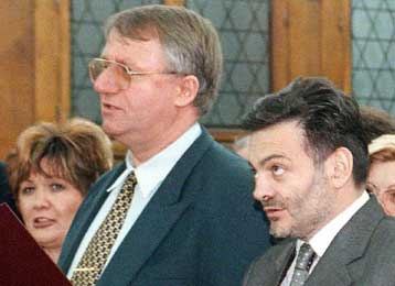 Συνεχίζονται οι διώξεις Σέρβων και αλλοδαπών από το καθεστώς του Βελιγραδίου