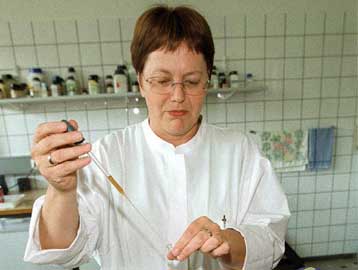 Ανακαλύφθηκε νέα ουσία για τη δημιουργία πιο ισχυρών αντιβιοτικών