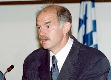 Με ειδικές ταυτότητες ομογενών εφοδιάζονται οι Ελληνες της Αλβανίας