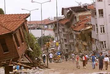 Ενας χρόνος συμπληρώνεται την Πέμπτη από τον καταστροφικό σεισμό της Τουρκίας