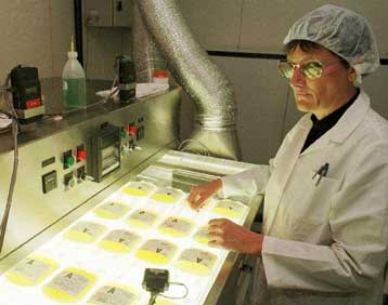 Βούλγαροι επιστήμονες κοντά στην ανακάλυψη της θεραπείας του AIDS;