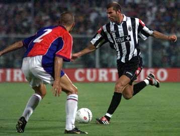 Κανένας ποδοσφαιριστής δεν αξίζει 21 δισεκατομμύρια δραχμές!