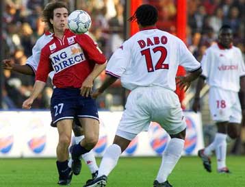 H νεοφώτιστη Λιλ οδηγεί την κούρσα στη Γαλλία