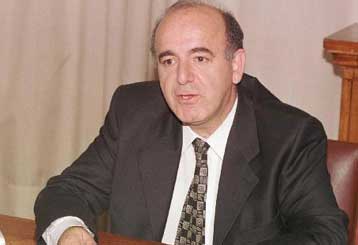 Φορολογικά μέτρα – ανάσα για μισθωτούς και συνταξιούχους υπόσχεται ο A.Φωτιάδης