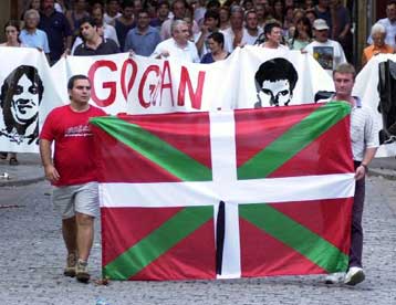 Σε διαδηλώσεις καλεί τους οπαδούς της η ΕΤΑ