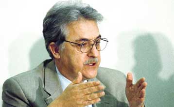 Τελεσίγραφο Παπαδόπουλου στις διοικήσεις νοσοκομείων για τους ανασφάλιστους μετανάστες