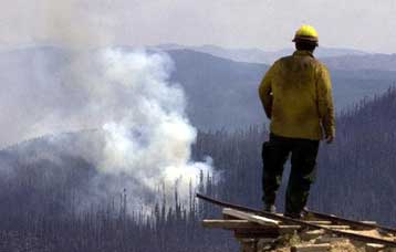 Μαίνονται οι πυρκαγιές στις δυτικές αμερικανικές πολιτείες