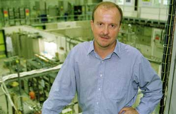 Στο μεγάλο μυστήριο της αντιύλης προσπαθούν να απαντήσουν οι επιστήμονες στην Cern