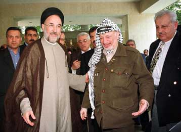 Τη μεσολάβηση του Ιράν στον Οργανισμό Ισλαμικής Διάσκεψης επιδιώκει ο Αραφάτ στην Τεχεράνη