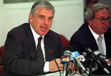 Καυτές λίστες για φορο-παραβάτες καταρτίζει το υπουργείο Οικονομικών