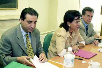 Το υπουργείο Εσωτερικών παίρνει στα χέρια του το καθεστώς των προσλήψεων στο Δημόσιο