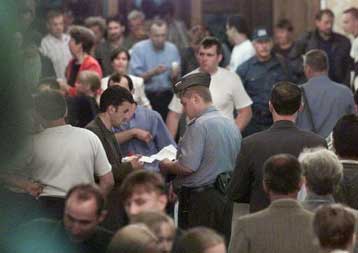 Δεν ευθύνονται οι δύο συλληφθέντες για τις εκρήξεις στη Μόσχα, λέει ο εισαγγελέας