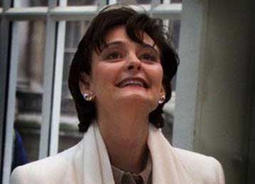 Αντιδράσεις από τη δημοσιοποίηση πολιτικών απόψεων της Τσέρι Μπλερ