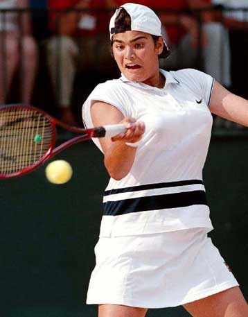 Και η Λένα Δανιηλίδου στους Ολυμπιακούς Αγώνες του Σίδνεϊ