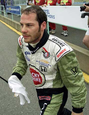 Ο Σουμάχερ δεν αντέχει την κριτική