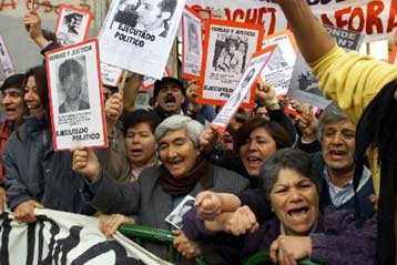 Σε ιατρικές εξετάσεις θα υποβληθεί ο Πινοσέτ- Ικανοποίηση για την άρση της ασυλίας του