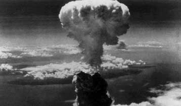 Εκδήλωση μνήμης στο Ναγκασάκι, 55 χρόνια μετά την καταστροφή από την ατομική βόμβα