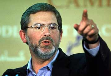 Συνεχίζουν να πιέζουν οι ΗΠΑ για κοινό υποψήφιο της σερβικής αντιπολίτευσης εναντίον του Μιλόσεβιτς