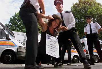 Συλλήψεις σε αμερικανική διαδήλωση κατά των κυρώσεων εις βάρος του Ιράκ