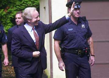 Ενας ορθόδοξος εβραίος στα σκαλοπάτια του Λευκού Οίκου