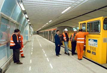 Επιπλέον 472 δισ. δραχμές χρειάζονται για την επέκταση των γραμμών της Αττικό Μετρό