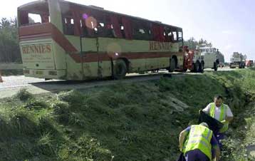 Ενας νεκρός και 17 τραυματίες σε τροχαίο δυστύχημα στη Γαλλία