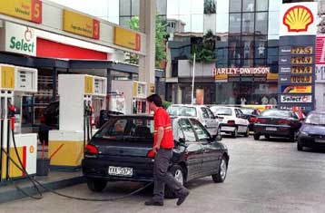 Με εναλλακτικά καύσιμα δίνει μάχη η κυβέρνηση κατά των μη καταλυτικών ΙΧ