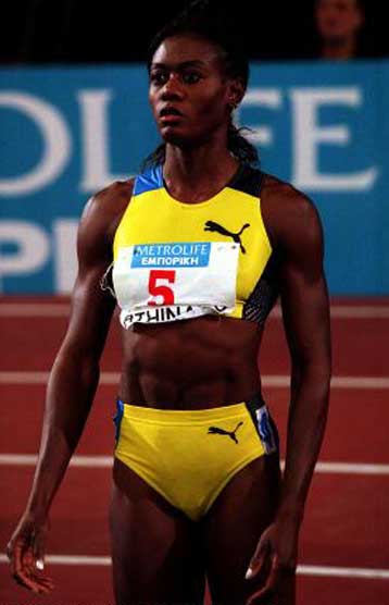 Η Μακ Ντόναλντ δεν παραχωρεί τη θέση της στην Οτεϊ για τα 100 μ.