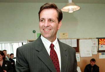 Εσωτερικές πιέσεις για το ζήτημα της ονομασίας δέχεται η κυβέρνηση της ΠΓΔΜ