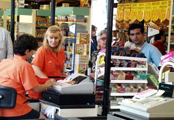 Στο 2,7% ο πληθωρισμός τον Ιούλιο – Μικρή αύξηση σε σχέση με τον Ιούνιο