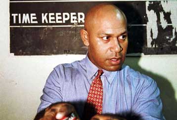 Εν μέσω νέων ταραχών ξεκινά το Σάββατο η δίκη του Σπέιτ στα Φίτζι