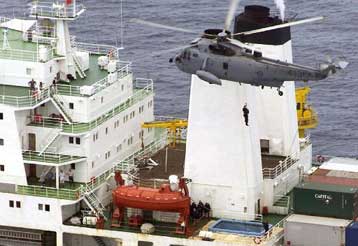 Εφοδος των Ενόπλων Δυνάμεων του Καναδά σε αμερικανικό πλοίο