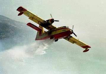 Μεγάλη πυρκαγιά στους Αγ.Θεοδώρους – Ποινική δίωξη σε ύποπτο για σειρά εμπρησμών