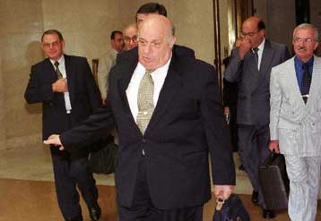 Επί τάπητος οι βασικές πτυχές του Κυπριακού στη Γενεύη – Στην Αγκυρα το Σαββατοκύριακο ο Ντενκτάς