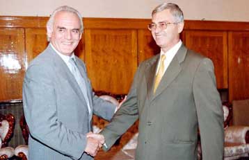 Αλβανική πρόκληση την ώρα της αποχώρησης της ΕΛΔΑΛ από την περιοχή