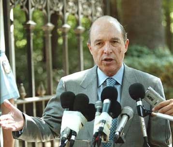 Ποιες φορολογικές ελαφρύνσεις θα ισχύσουν από το 2001 – Επιπλέον κονδύλια για παιδεία – υγεία